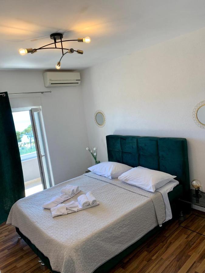Collis Appartement *